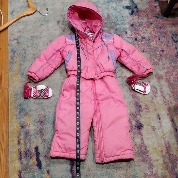 Pink Vintage Children's Snowsuit with Mittens - Picture 13 of 14